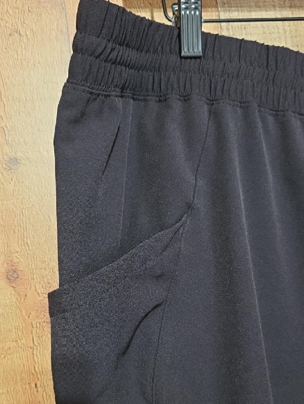 Soybu Women's Active Crop Capris - Picture 4 of 10
